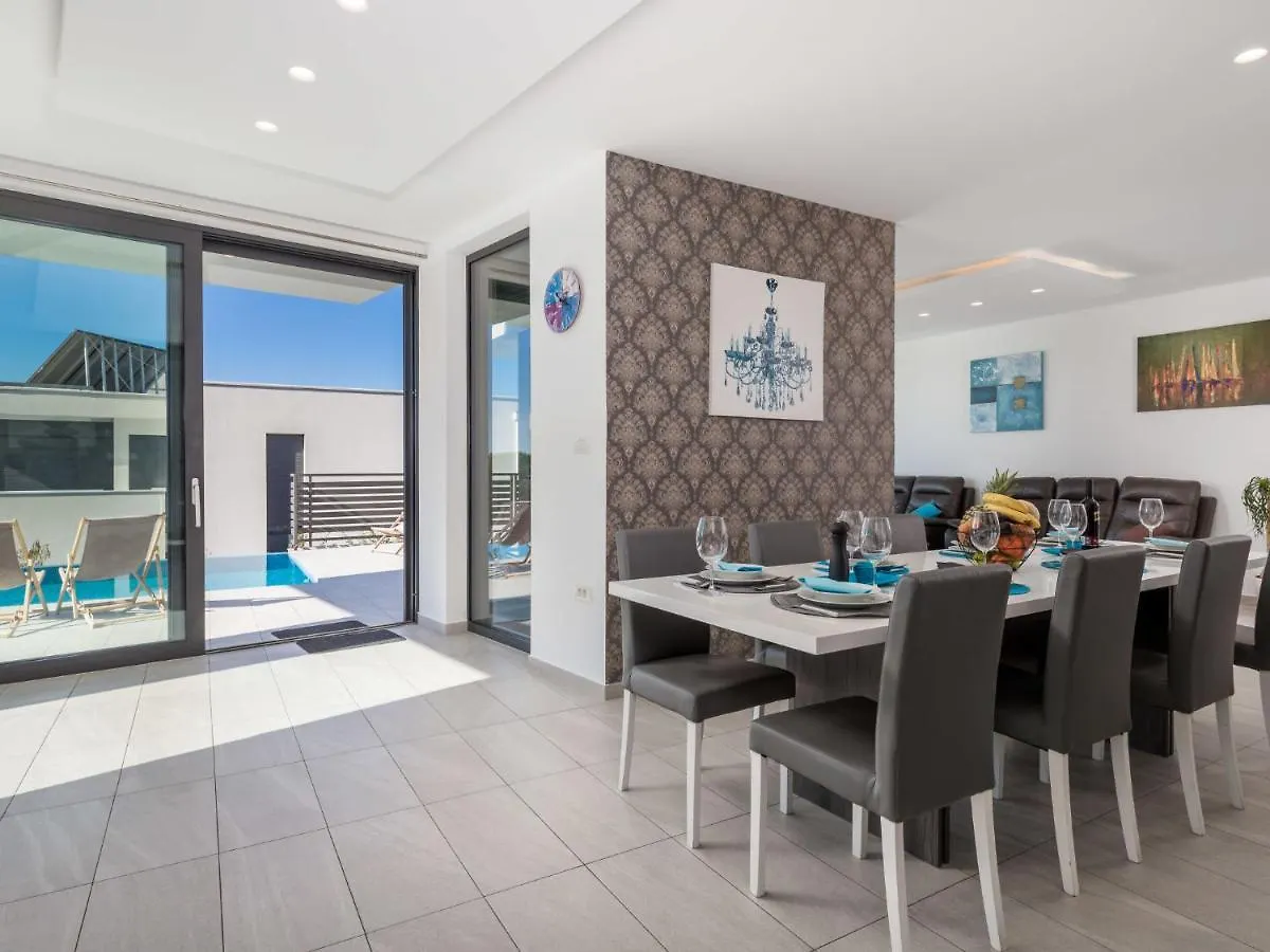 Apartment Albi By Interhome Kostrena